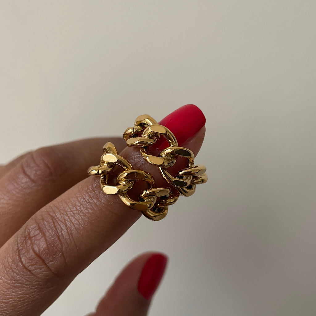 Claire Ring
