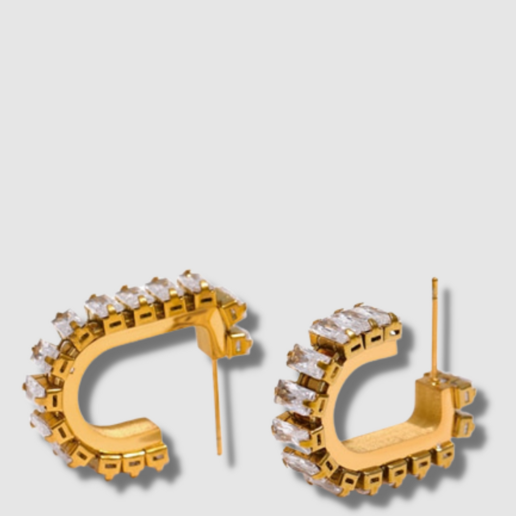 Naiomi Hoops